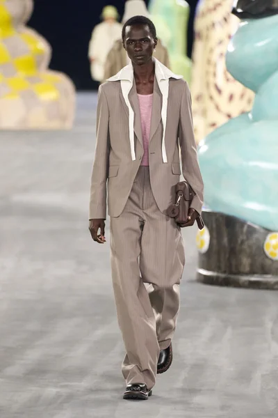 Look 36
